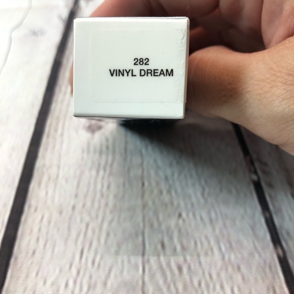 🛍SOLD🛍Marc Jacobs lipstick- NWT - Picture 3 of 3